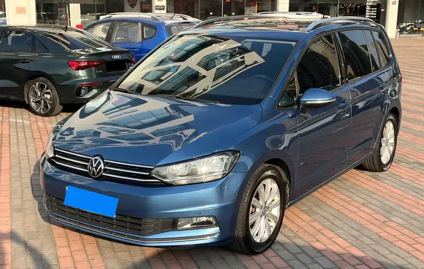 2021 Volkswagen Touran 1.4T 150HP L4 7DCT