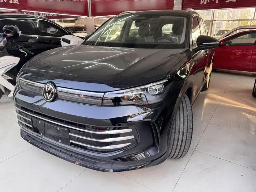 2024 Volkswagen Tiguan L 2.0T 186HP L4 7DCT