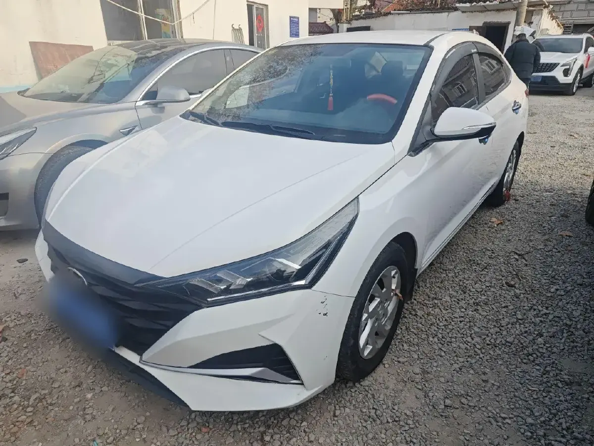 2020 Hyundai Verna 1.4L 100HP L4 6MT