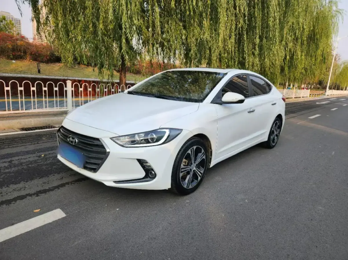 2018 Hyundai Elantra 1.4T 130HP L4 7DCT