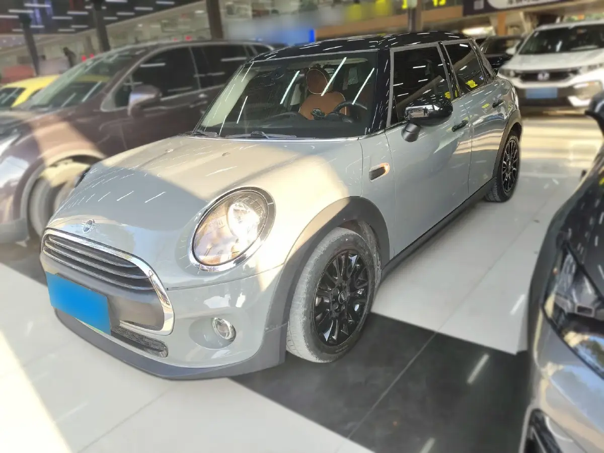 2021 MINI MINI 1.5T 102HP L3 7DCT