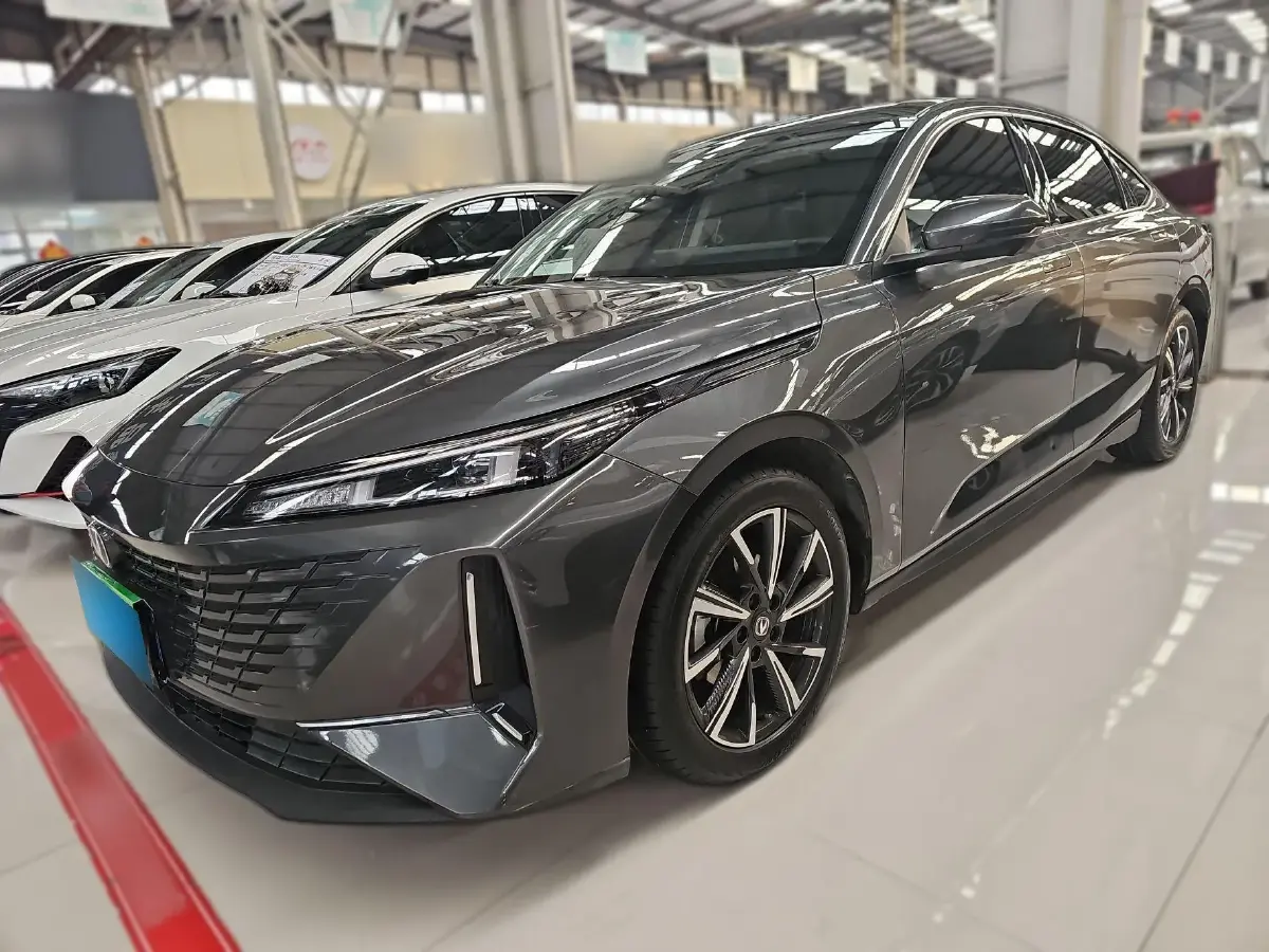 2023 ChangAn Lamore 1.5T 170HP L4 7DCT