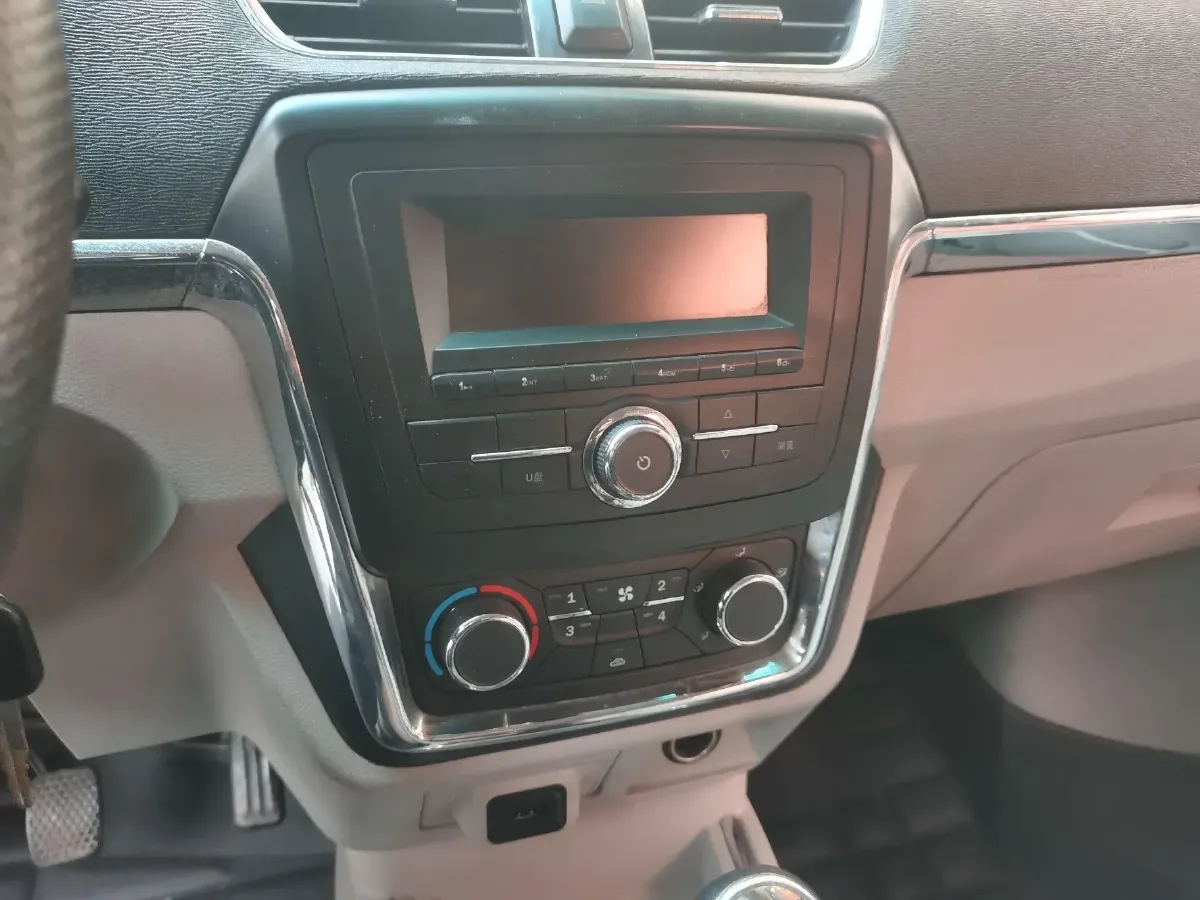 2018 JinBei New Sea Lion S 1.5L 109HP L4 5MT,autocango,china used car exporter,china ev exporter,chinese used car exporter,chinese used ev exporter