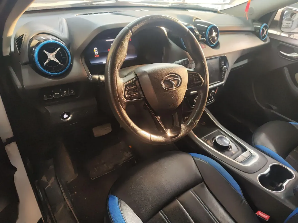 2018 Soueast DX3 BEV 50.12KWH,autocango,china used car exporter,china ev exporter,chinese used car exporter,chinese used ev exporter