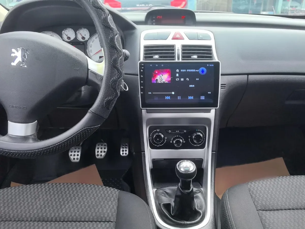 2013 Peugeot 307 1.6L 117HP L4 5MT,autocango,china used car exporter,china ev exporter,chinese used car exporter,chinese used ev exporter