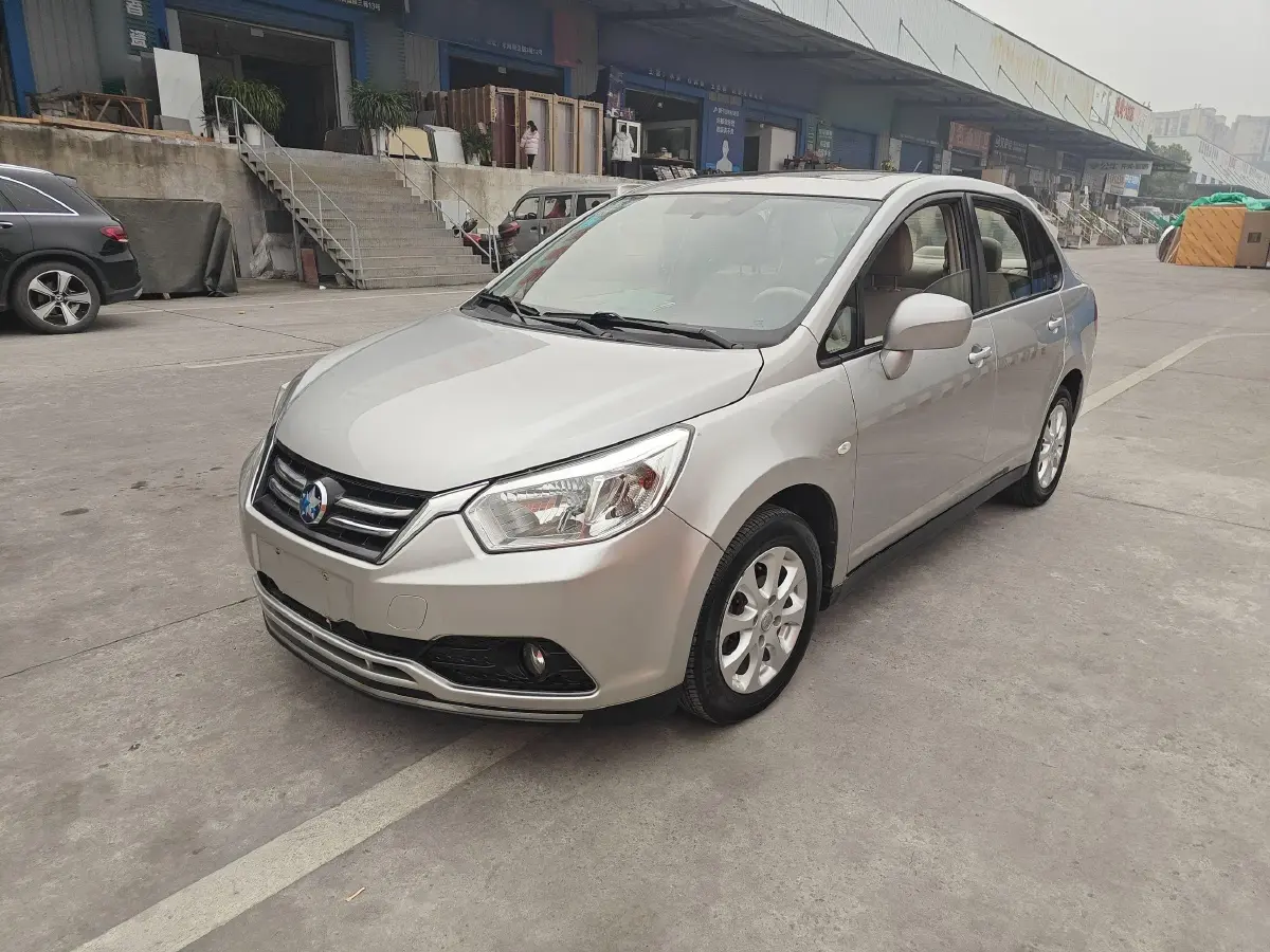 2015 Venucia D50 1.6L 117HP L4 5MT