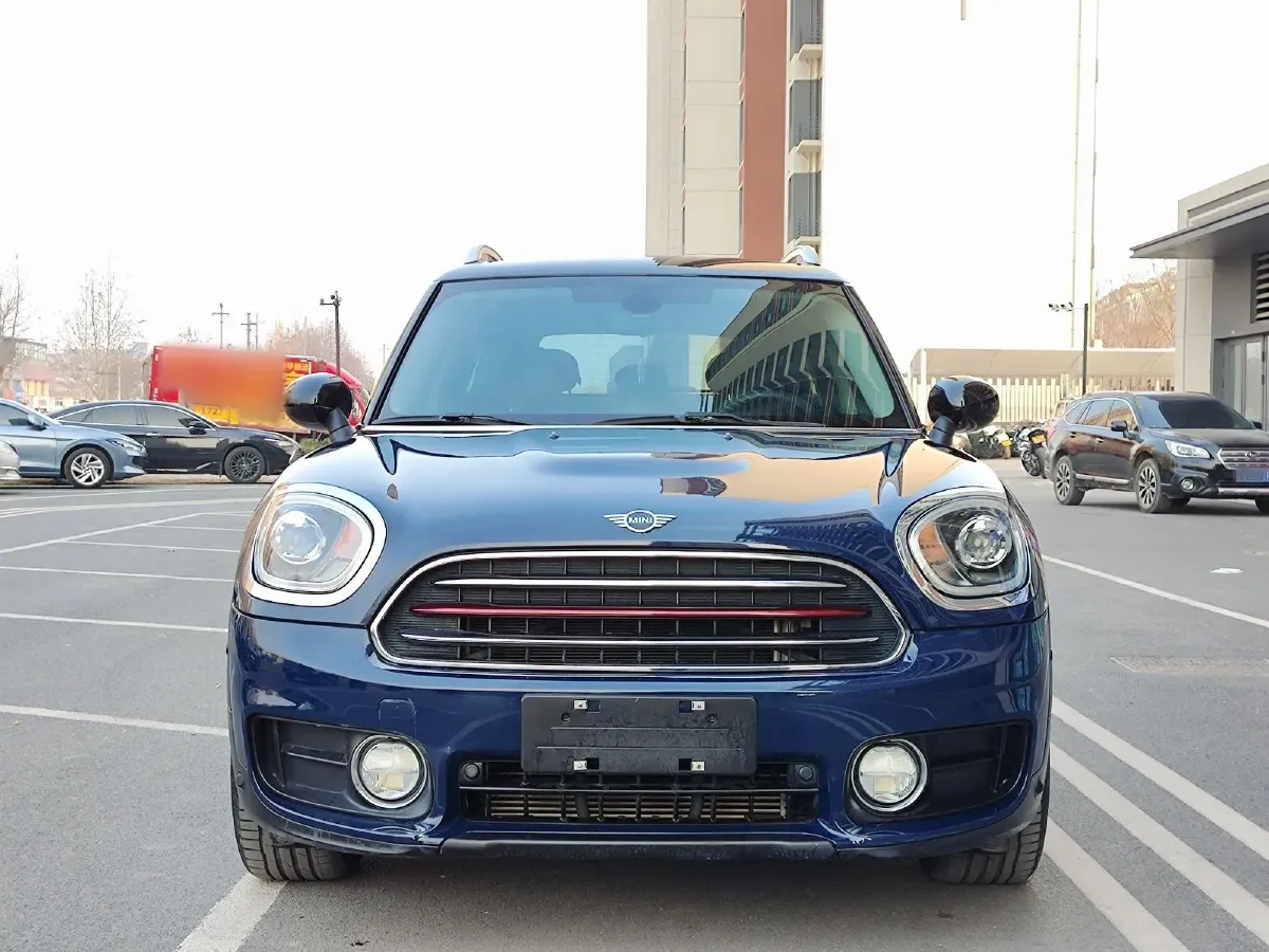 2018 MINI COUNTRYMAN 1.5T 136HP L3 6AT,autocango,china used car exporter,china ev exporter,chinese used car exporter,chinese used ev exporter