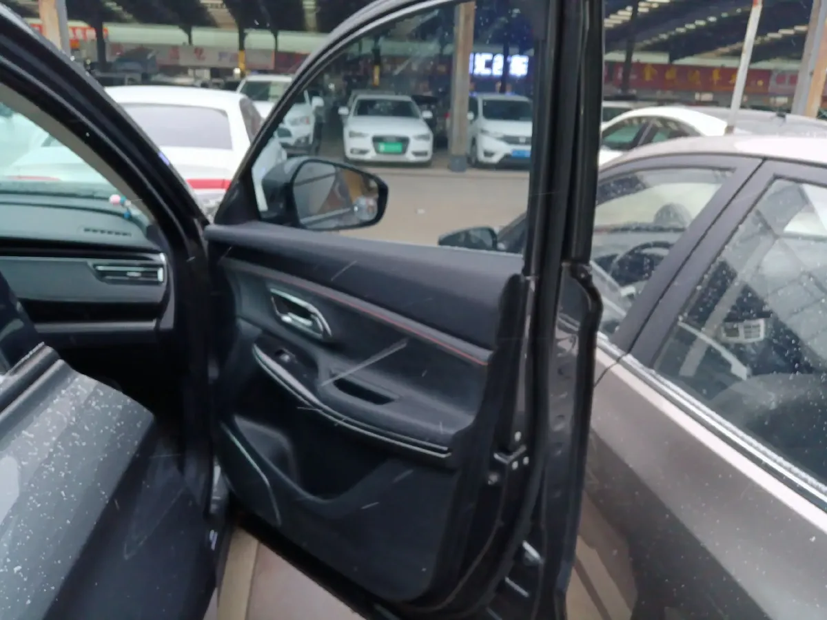 2020 ChangAn Oshan X7 1.5T 178HP L4 7DCT,autocango,china used car exporter,china ev exporter,chinese used car exporter,chinese used ev exporter