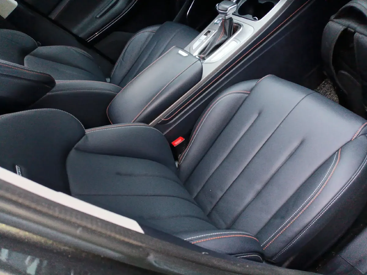 2020 ChangAn Oshan X7 1.5T 178HP L4 7DCT,autocango,china used car exporter,china ev exporter,chinese used car exporter,chinese used ev exporter