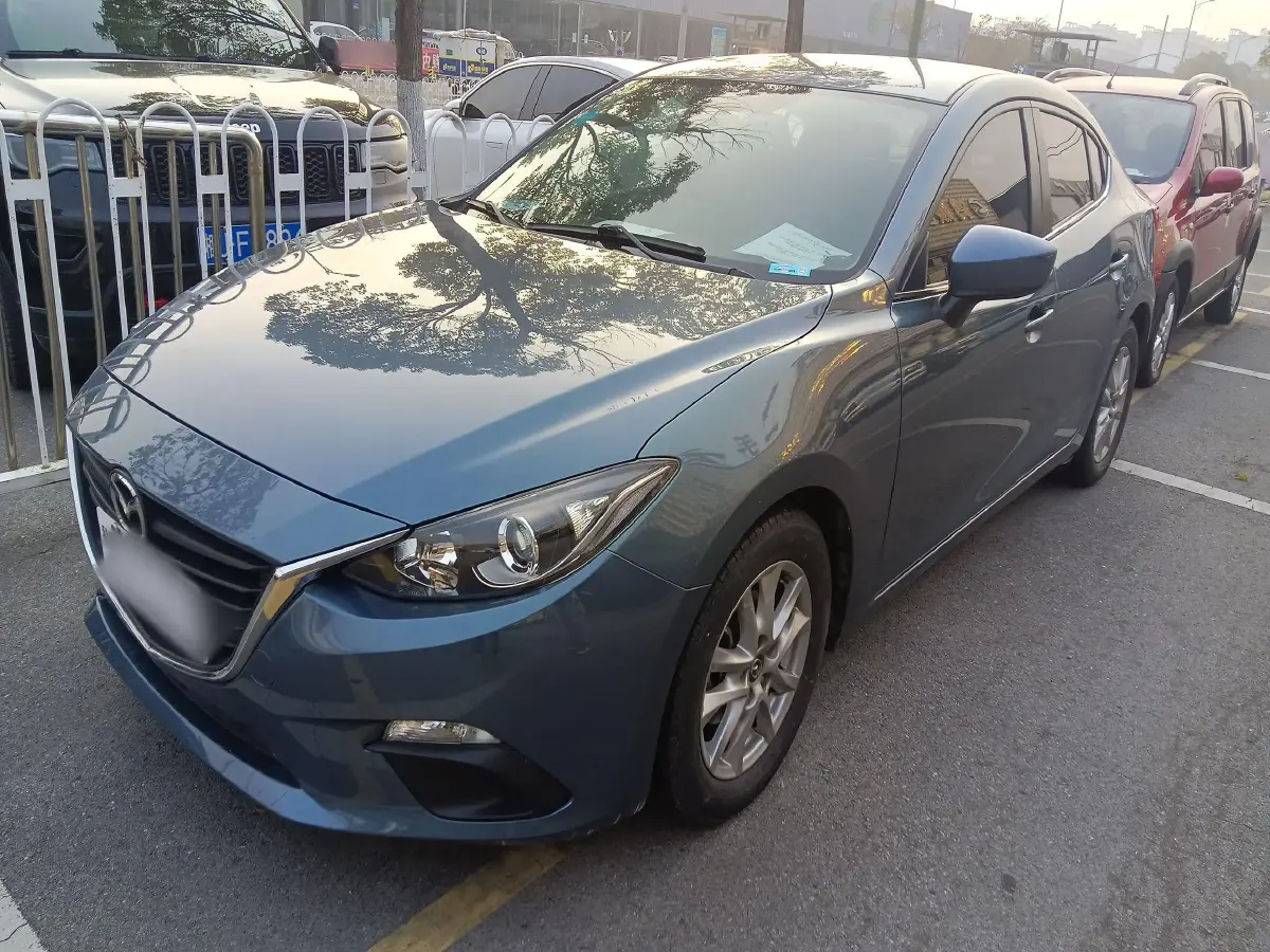 2014 Mazda 3 Axela 1.5L 117HP L4 6AT