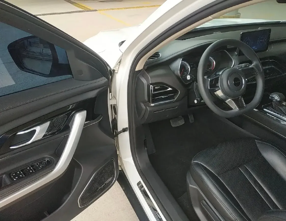 2018 Zotye T500 1.5T 156HP L4 6AT,autocango,china used car exporter,china ev exporter,chinese used car exporter,chinese used ev exporter