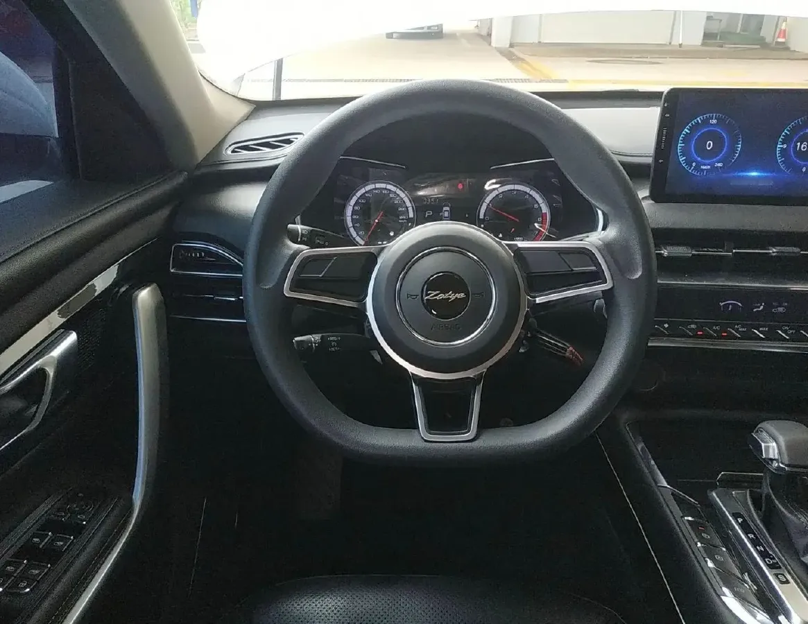 2018 Zotye T500 1.5T 156HP L4 6AT,autocango,china used car exporter,china ev exporter,chinese used car exporter,chinese used ev exporter