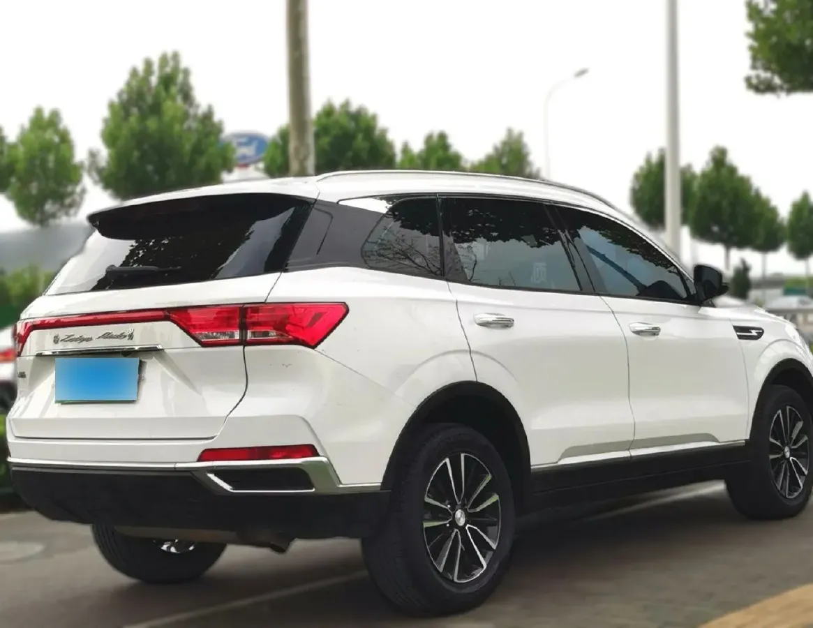2018 Zotye T500 1.5T 156HP L4 6AT,autocango,china used car exporter,china ev exporter,chinese used car exporter,chinese used ev exporter