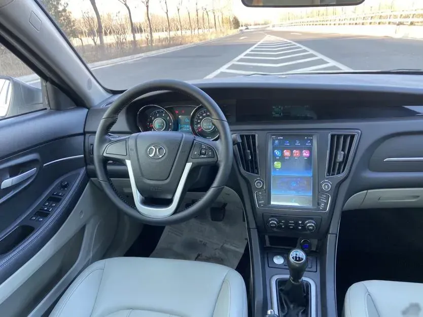 2016 BeiJing Auto Senova D50 1.5L 113HP L4 5MT,autocango,china used car exporter,china ev exporter,chinese used car exporter,chinese used ev exporter