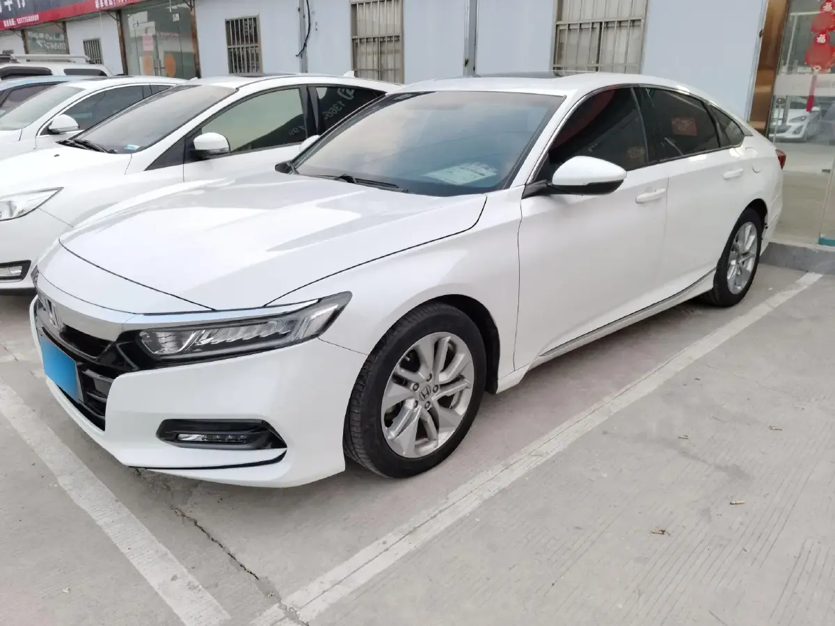 2018 Honda Accord 1.5T 194HP L4 CVT