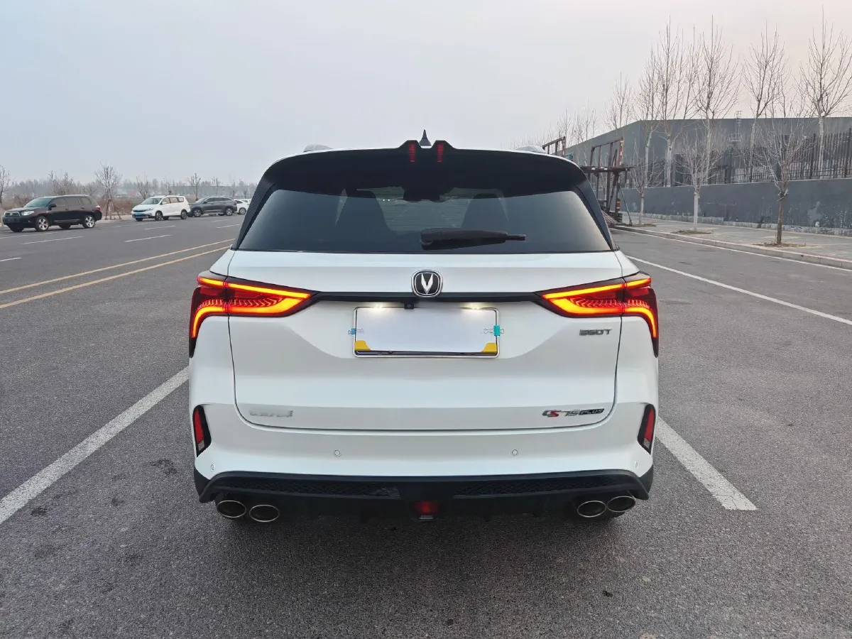 2021 ChangAn CS75 Plus 2.0T 233HP L4 8AT,autocango,china used car exporter,china ev exporter,chinese used car exporter,chinese used ev exporter