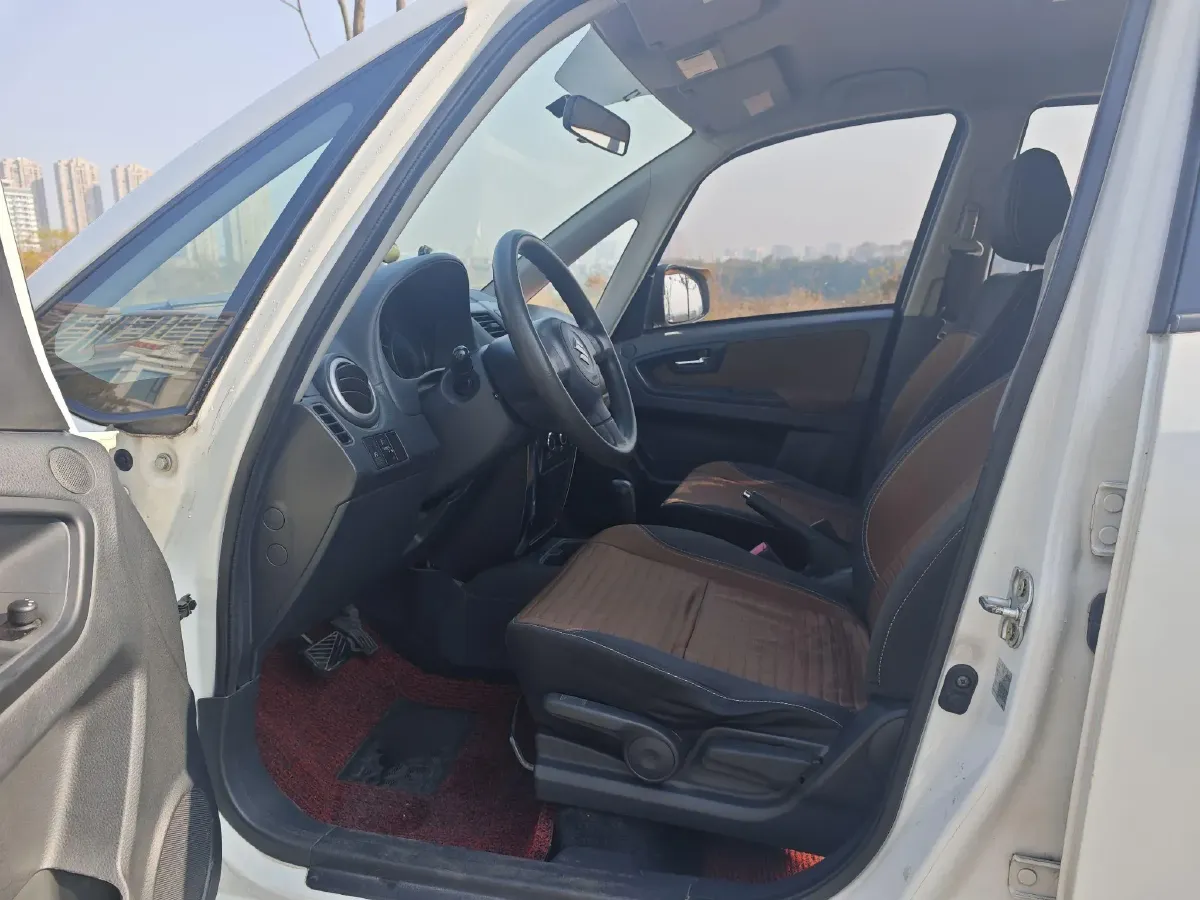 2013 Suzuki SX4 1.6L 109HP L4 4AT,autocango,china used car exporter,china ev exporter,chinese used car exporter,chinese used ev exporter