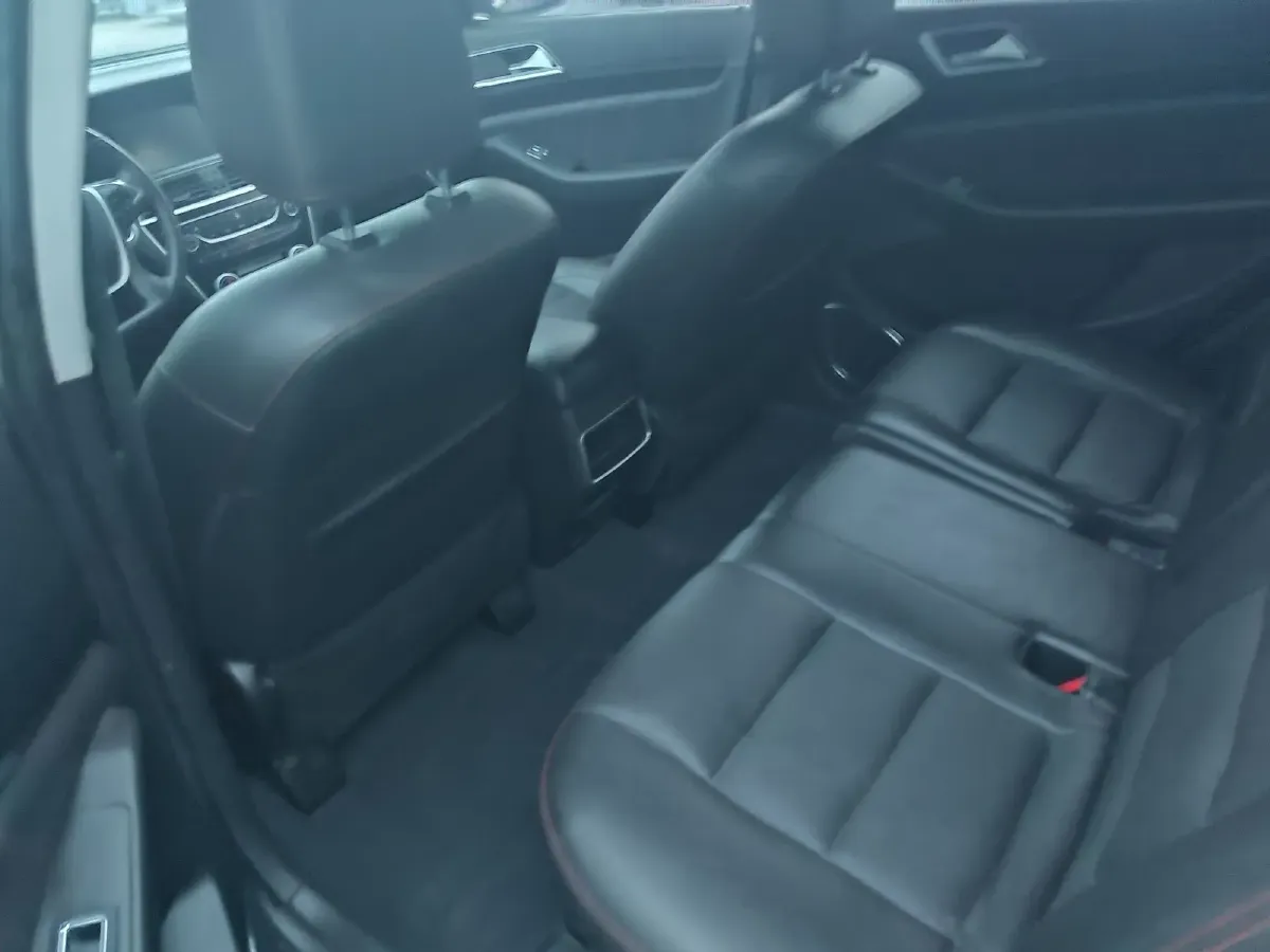 2017 Leopaard CS10 1.5T 150HP L4 CVT,autocango,china used car exporter,china ev exporter,chinese used car exporter,chinese used ev exporter