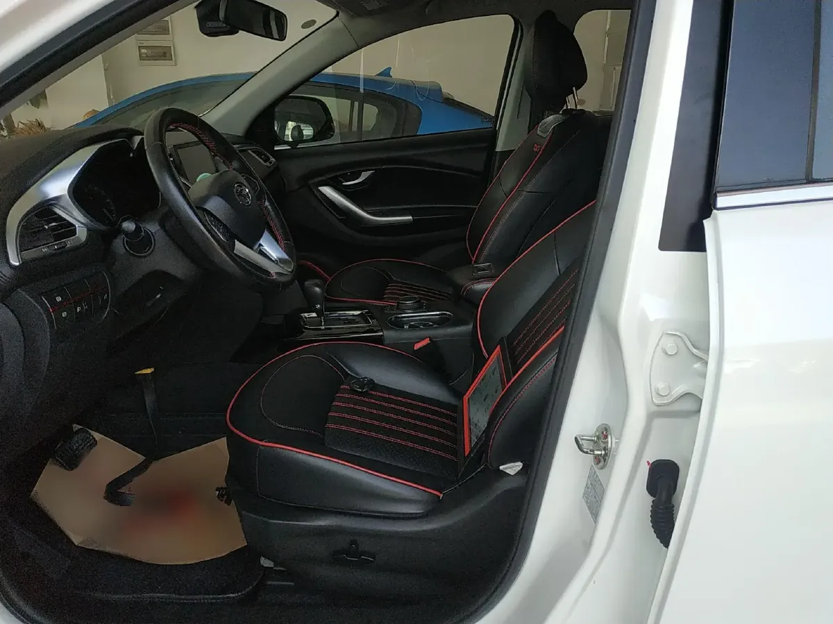 2018 Soueast DX7 1.5T 156HP L4 5AT,autocango,china used car exporter,china ev exporter,chinese used car exporter,chinese used ev exporter