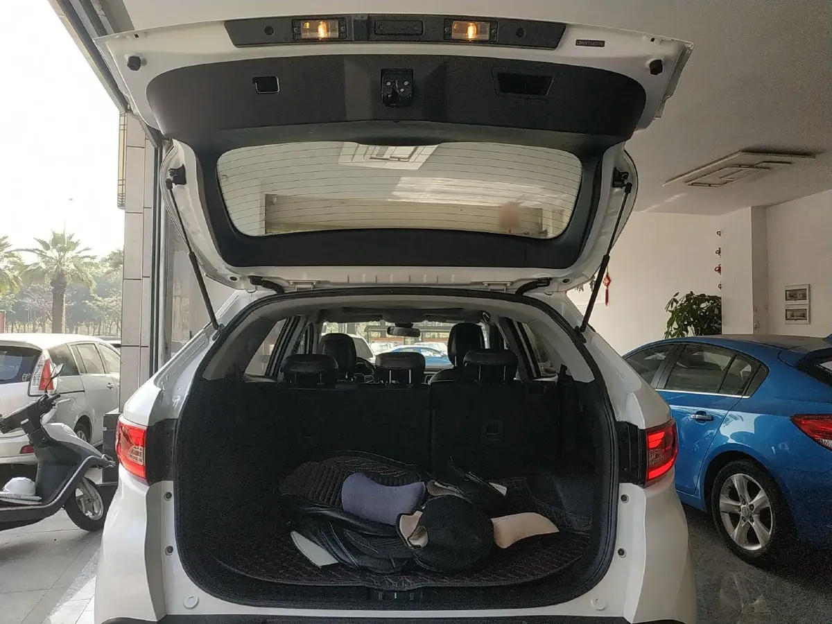 2018 Soueast DX7 1.5T 156HP L4 5AT,autocango,china used car exporter,china ev exporter,chinese used car exporter,chinese used ev exporter