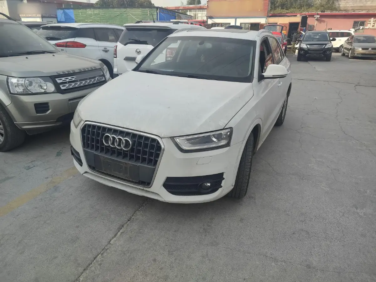 2015 Audi Q3 2.0T 170HP L4 7DCT