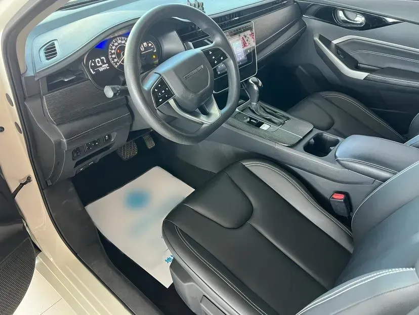 2021 Venucia D60 1.6L 122HP L4 CVT,autocango,china used car exporter,china ev exporter,chinese used car exporter,chinese used ev exporter