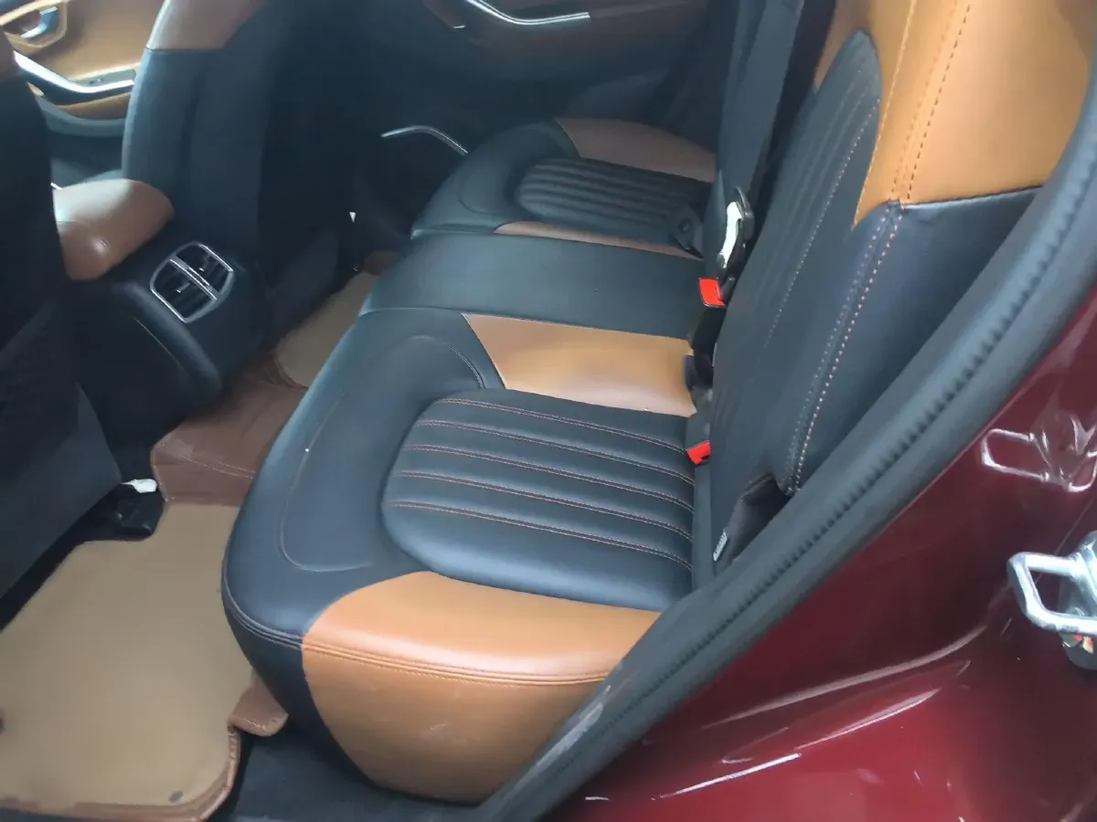 2015 Soueast DX7 1.5T 156HP L4 5AT,autocango,china used car exporter,china ev exporter,chinese used car exporter,chinese used ev exporter