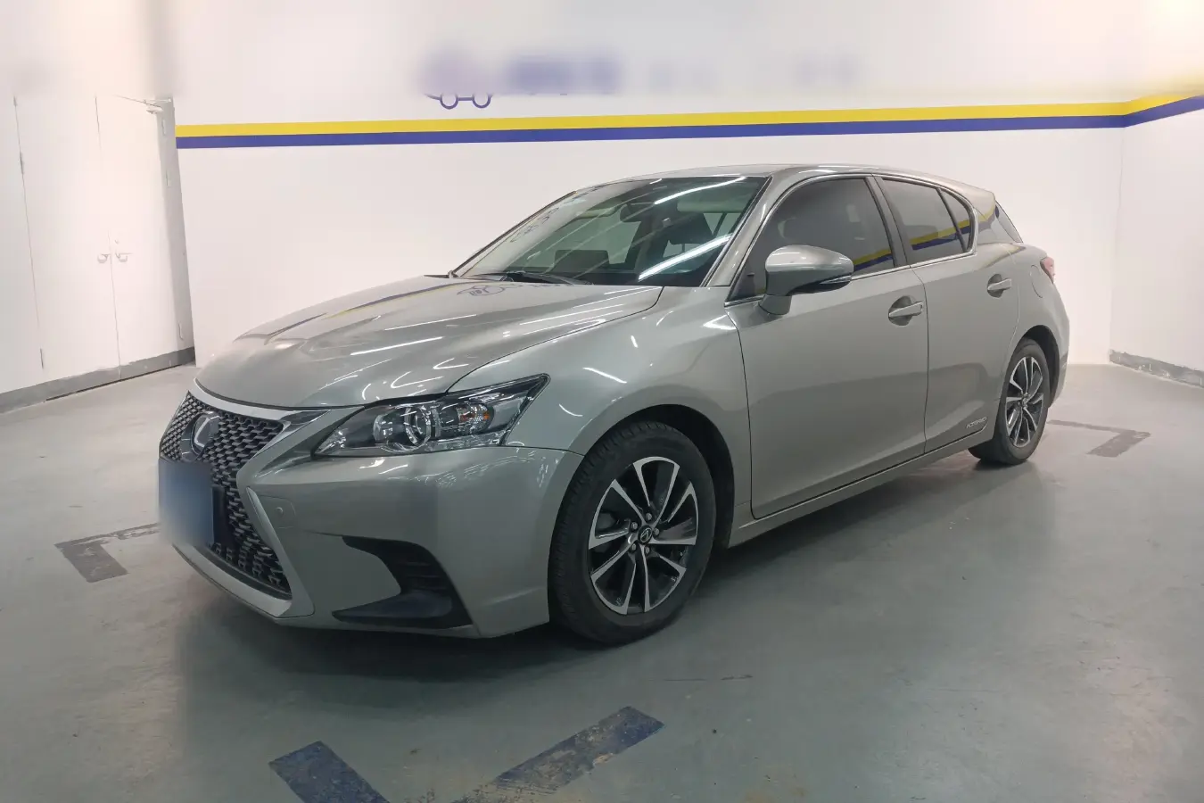 2017 Lexus CT 1.8L 99HP L4 E-CVT Hybrid