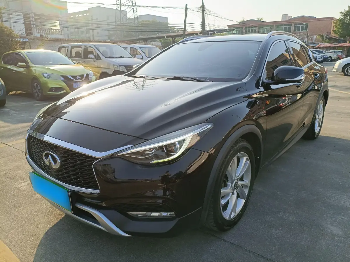 2017 Infiniti QX30 1.6T 156HP L4 7DCT