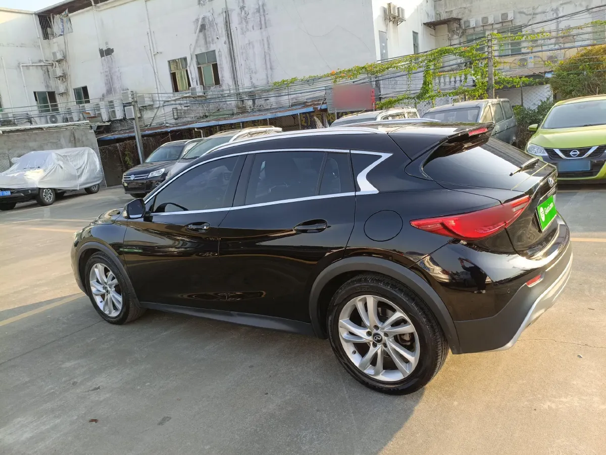 2017 Infiniti QX30 1.6T 156HP L4 7DCT,autocango,china used car exporter,china ev exporter,chinese used car exporter,chinese used ev exporter