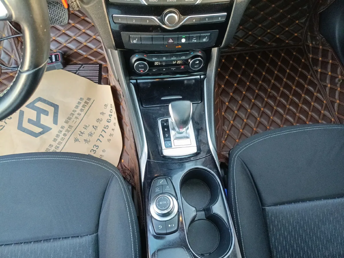 2017 Infiniti QX30 1.6T 156HP L4 7DCT,autocango,china used car exporter,china ev exporter,chinese used car exporter,chinese used ev exporter