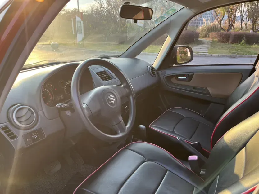 2013 Suzuki SX4 1.6L 109HP L4 4AT,autocango,china used car exporter,china ev exporter,chinese used car exporter,chinese used ev exporter