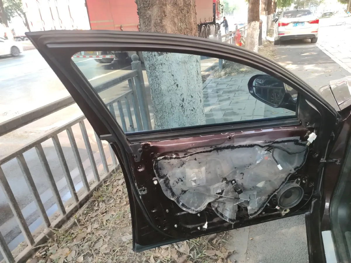 2018 Zotye Z700 1.8T 177HP L4 6DCT,autocango,china used car exporter,china ev exporter,chinese used car exporter,chinese used ev exporter