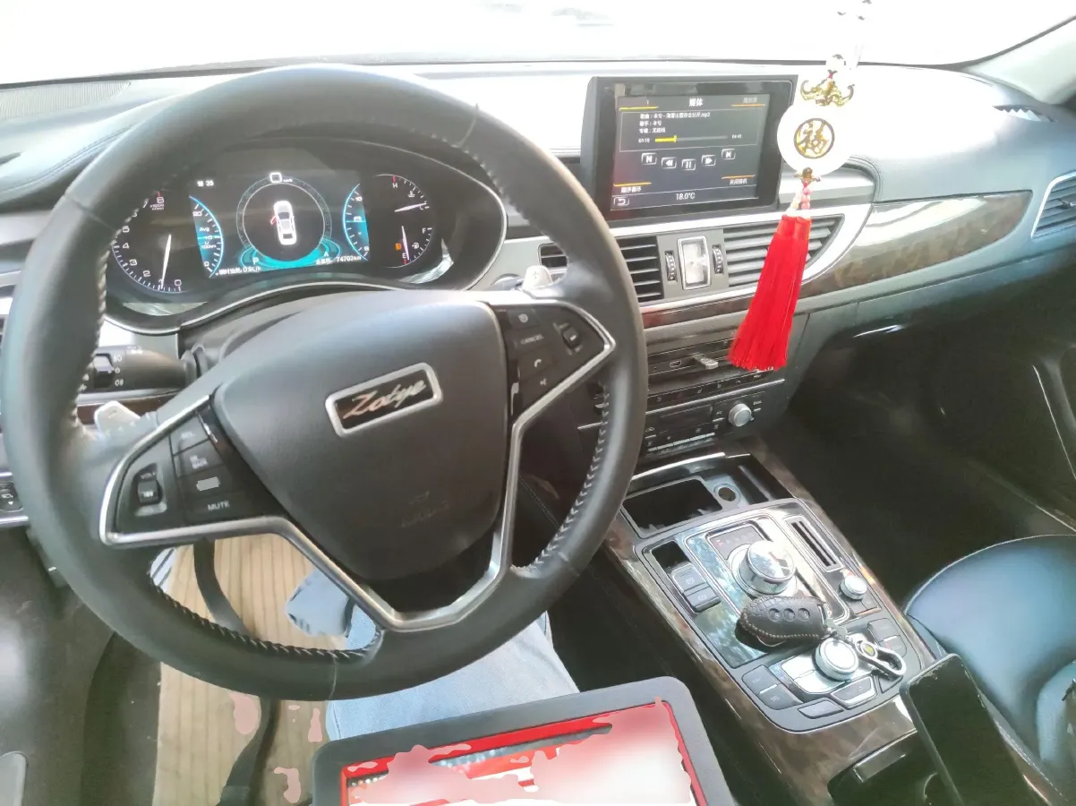 2018 Zotye Z700 1.8T 177HP L4 6DCT,autocango,china used car exporter,china ev exporter,chinese used car exporter,chinese used ev exporter