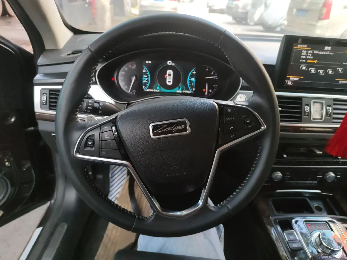 2018 Zotye Z700 1.8T 177HP L4 6DCT,autocango,china used car exporter,china ev exporter,chinese used car exporter,chinese used ev exporter