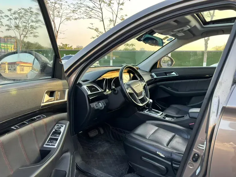 2017 Leopaard CS10 2.0T 177HP L4 6DCT,autocango,china used car exporter,china ev exporter,chinese used car exporter,chinese used ev exporter