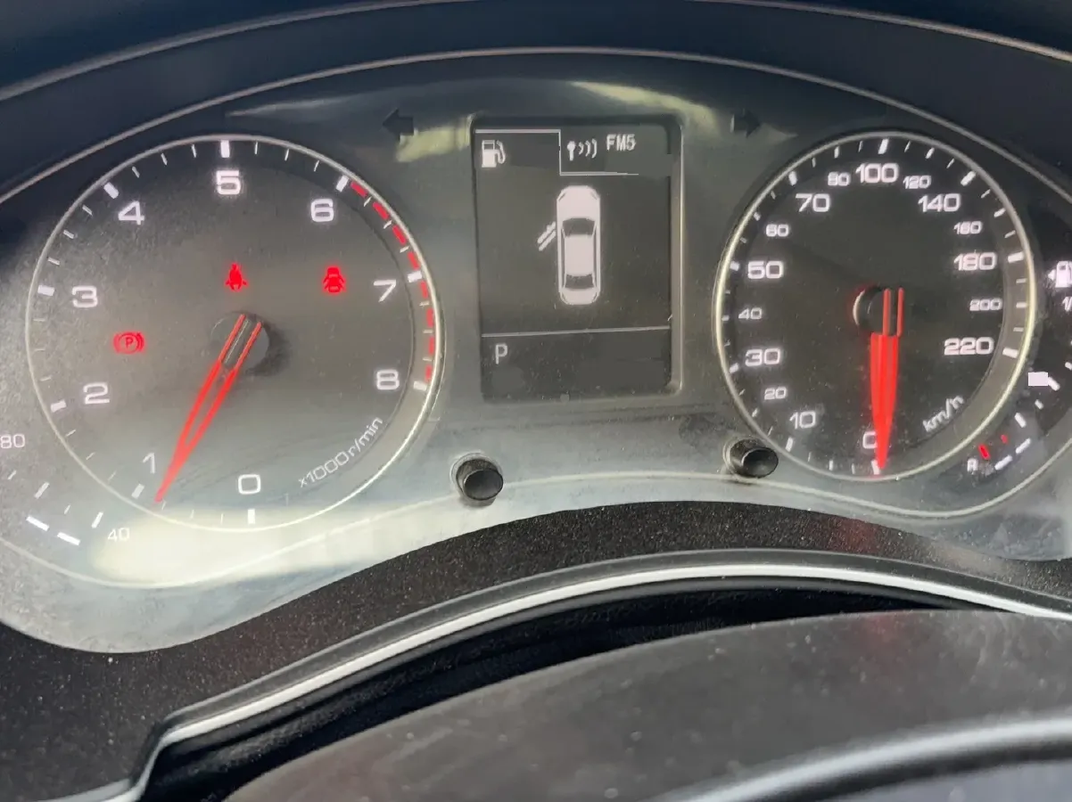 2016 Zotye Z700 1.8T 177HP L4 6DCT,autocango,china used car exporter,china ev exporter,chinese used car exporter,chinese used ev exporter