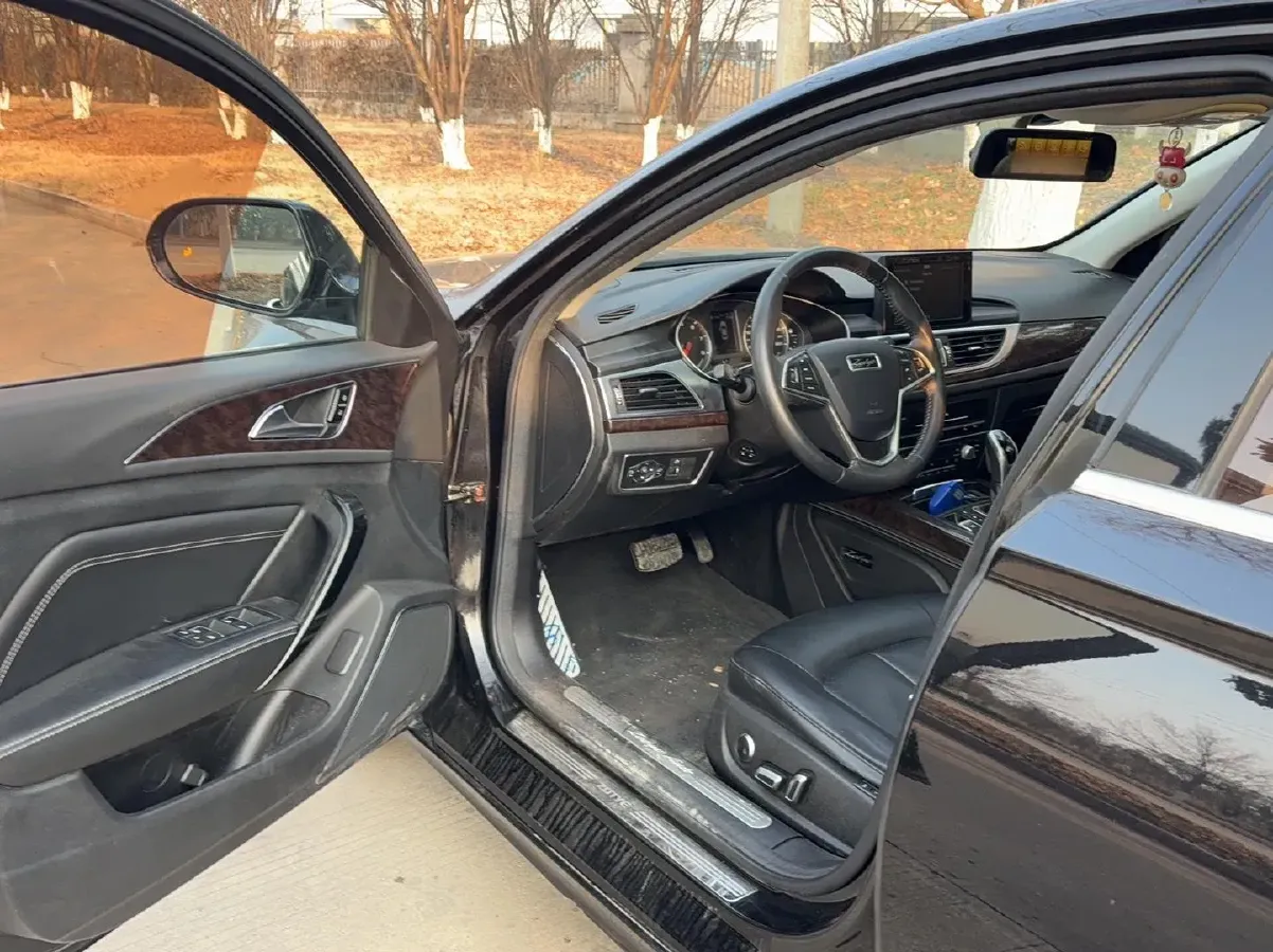 2016 Zotye Z700 1.8T 177HP L4 6DCT,autocango,china used car exporter,china ev exporter,chinese used car exporter,chinese used ev exporter