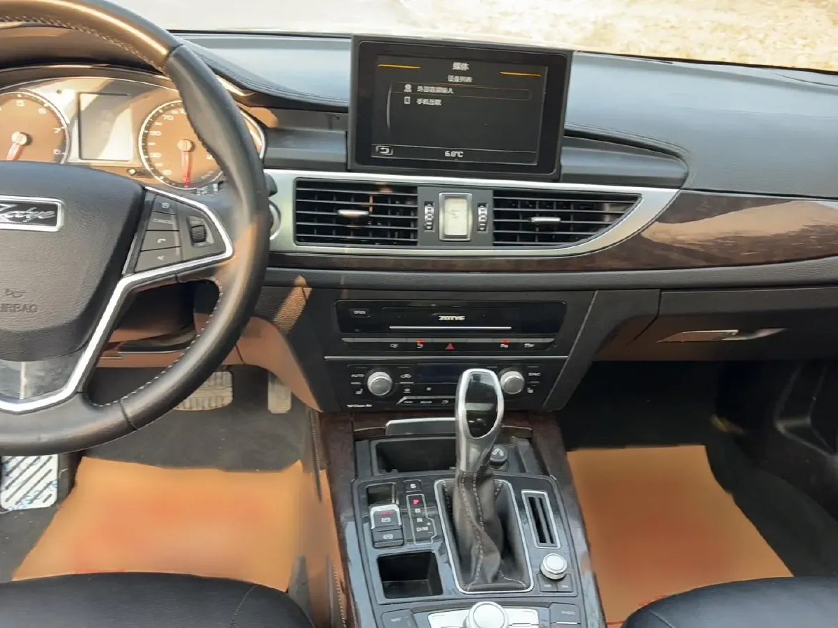 2016 Zotye Z700 1.8T 177HP L4 6DCT,autocango,china used car exporter,china ev exporter,chinese used car exporter,chinese used ev exporter