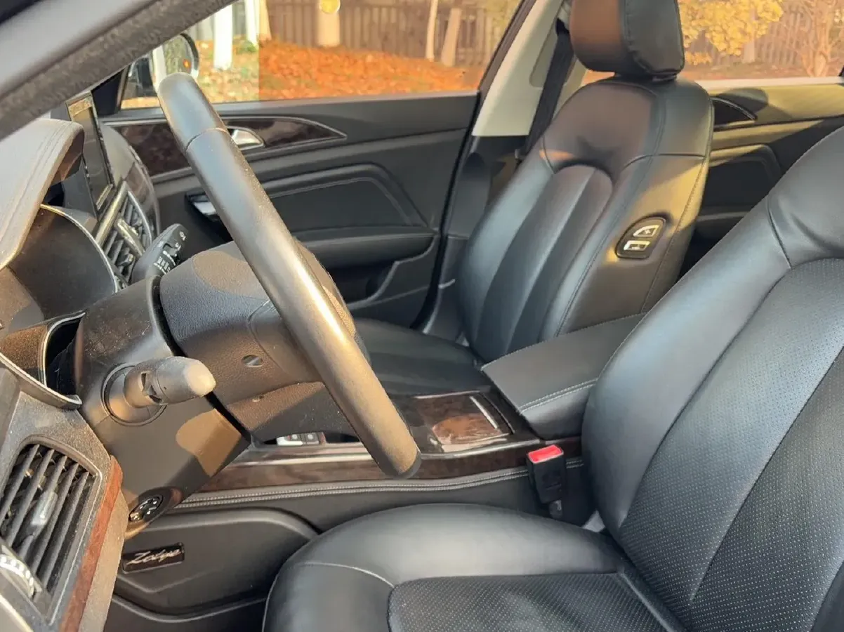 2016 Zotye Z700 1.8T 177HP L4 6DCT,autocango,china used car exporter,china ev exporter,chinese used car exporter,chinese used ev exporter