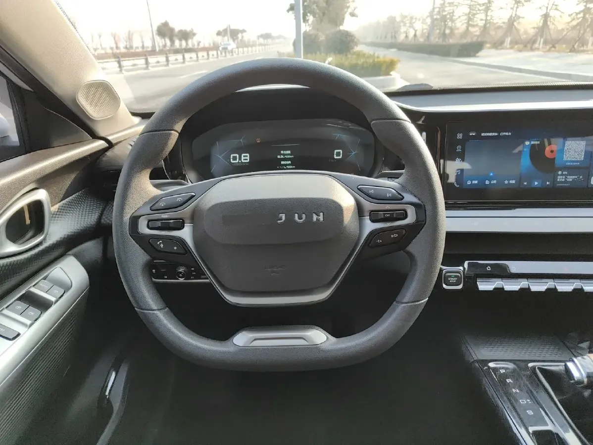 2020 BaoJun RC-5 1.5T 147HP L4 CVT,autocango,china used car exporter,china ev exporter,chinese used car exporter,chinese used ev exporter