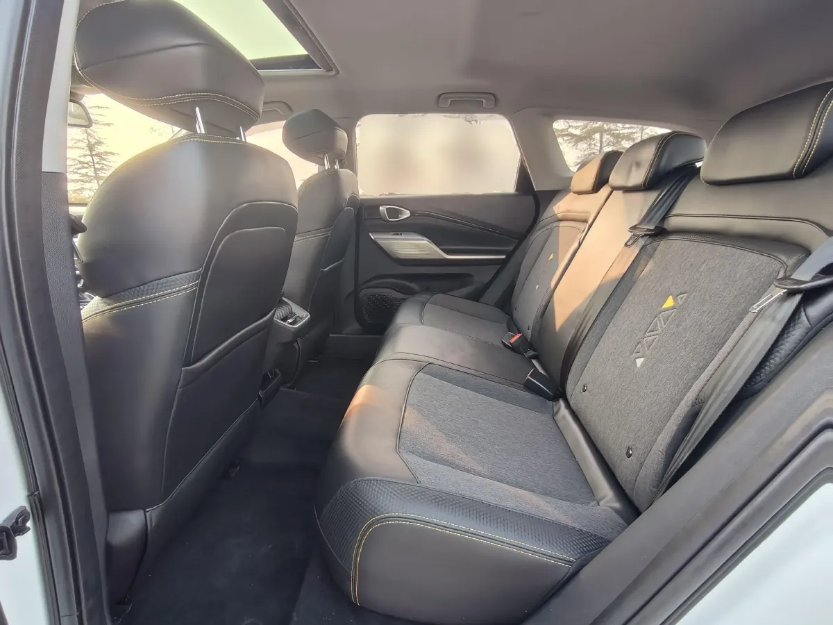 2020 BaoJun RC-5 1.5T 147HP L4 CVT,autocango,china used car exporter,china ev exporter,chinese used car exporter,chinese used ev exporter