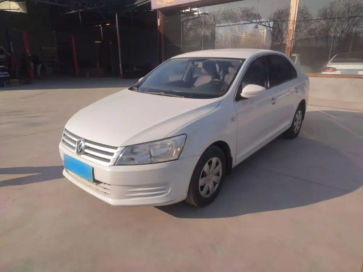 2015 Volkswagen Santana 1.6L 110HP L4 5MT