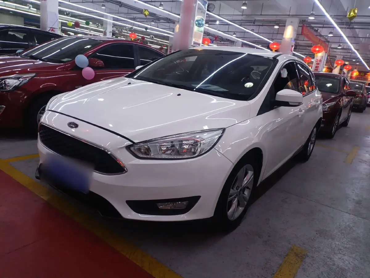 2015 Ford Focus 1.6L 125HP L4 6DCT