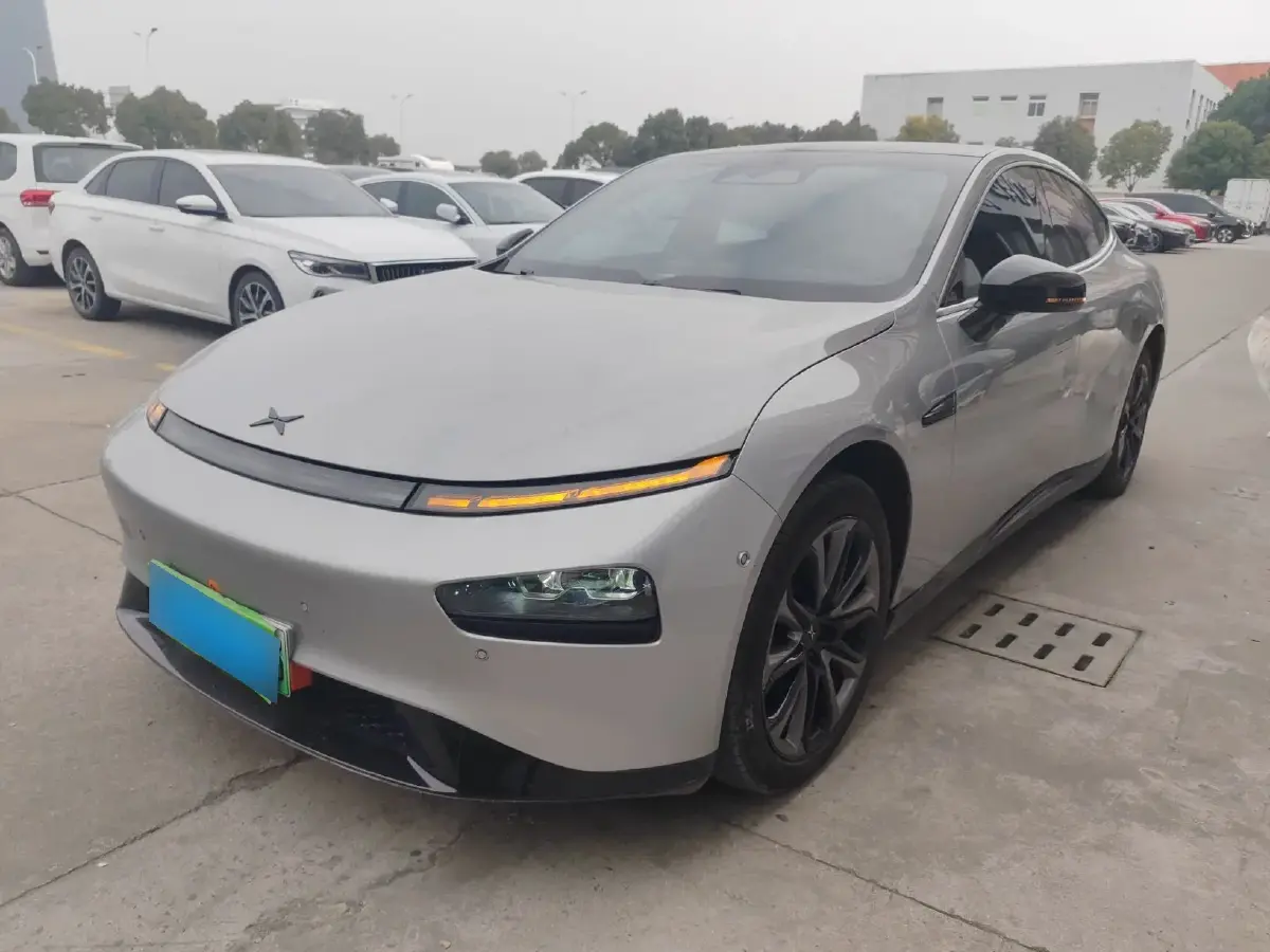 2022 Xpeng P7 BEV 77.9KWH