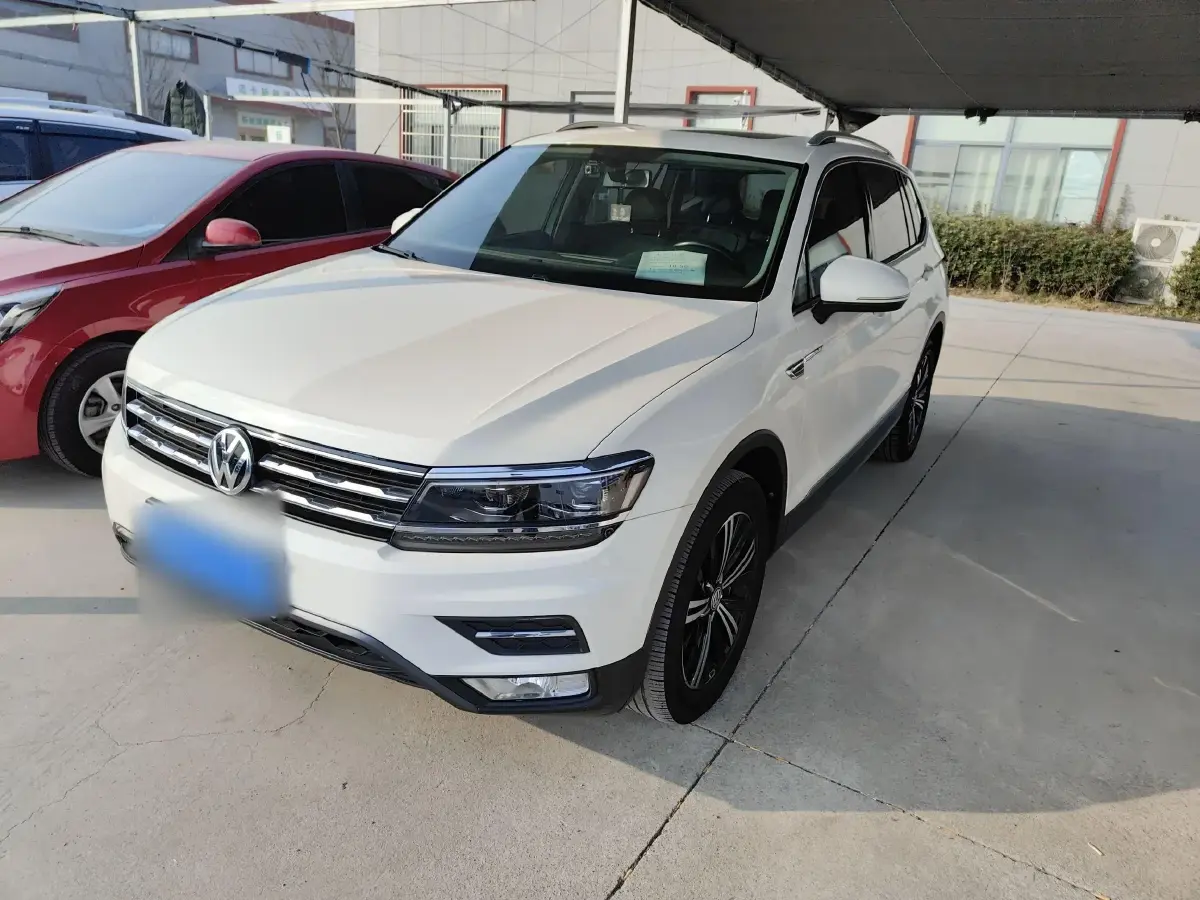 2020 Volkswagen Tiguan L 2.0T 186HP L4 7DCT