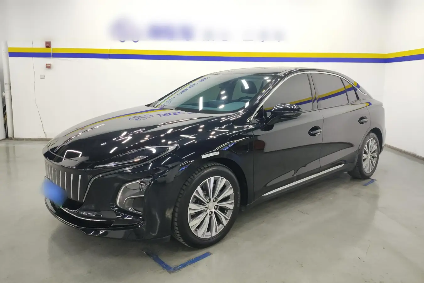 2023 HongQi E-QM5 BEV 82KWH