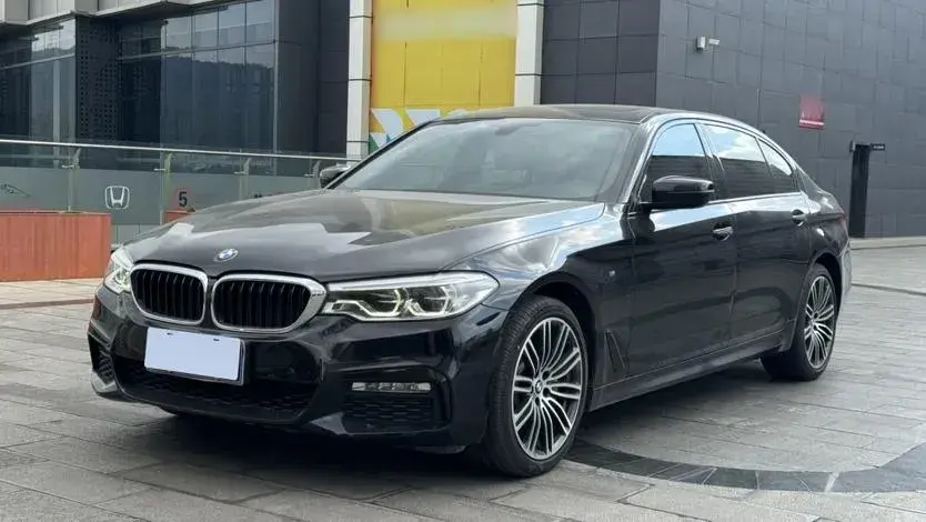 2018 BMW 5 Series 2.0T 252HP L4 8AT