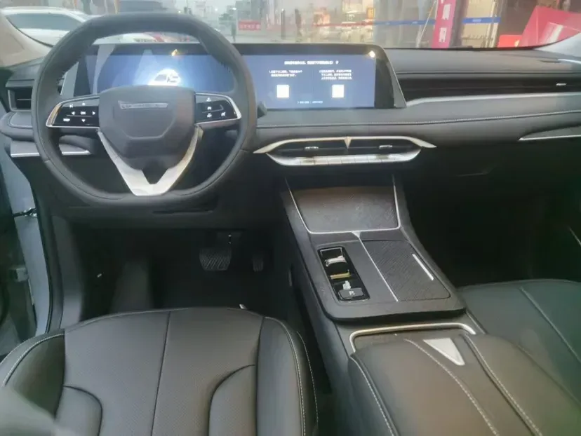 2023 Venucia Grand V DD-i 1.5T 163HP L4 E-CVT PHEV 18.4KWH,autocango,china used car exporter,china ev exporter,chinese used car exporter,chinese used ev exporter