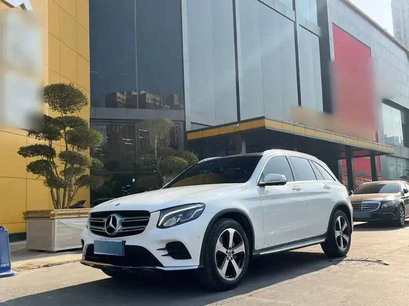 2018 Mercedes-Benz GLC Class 2.0T 211HP L4 9AT